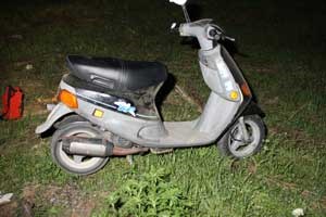 Slika fotografije/opcenite fotografije/prometne nesrece/prometna23_07moped.jpg